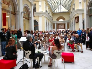 28/06/2013 ore 18 presentazione del libro di Cristiana della Zonca, in galleria Tergesteo, Trieste